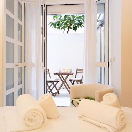 Ferienwohnung Goles Courtyard With Parking By Valcambre Sevilla Exterior foto