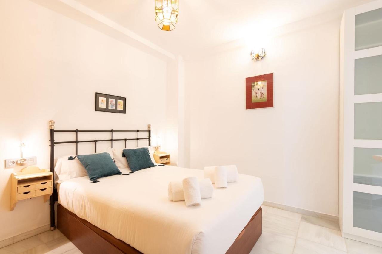 Ferienwohnung Goles Courtyard With Parking By Valcambre Sevilla Exterior foto