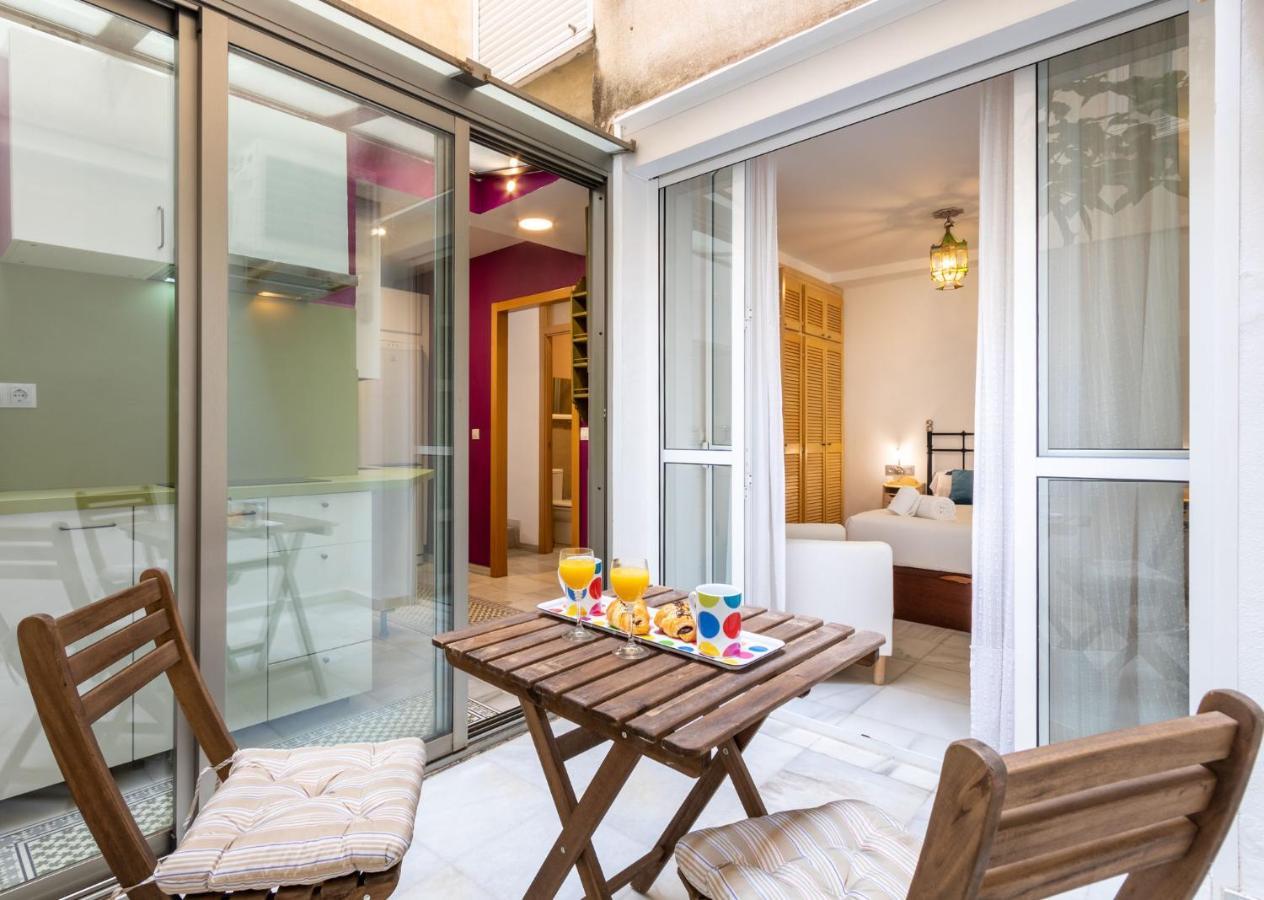 Ferienwohnung Goles Courtyard With Parking By Valcambre Sevilla Exterior foto