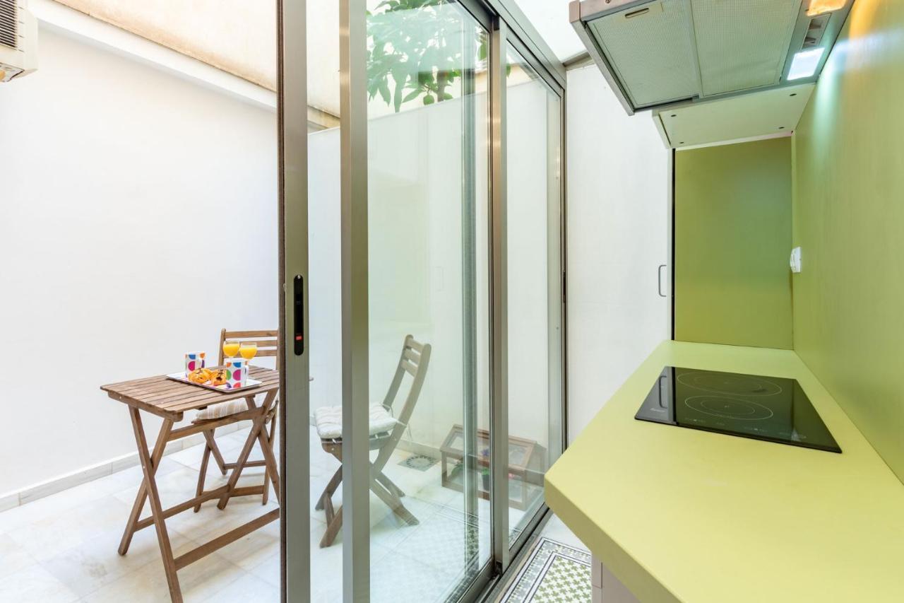 Ferienwohnung Goles Courtyard With Parking By Valcambre Sevilla Exterior foto