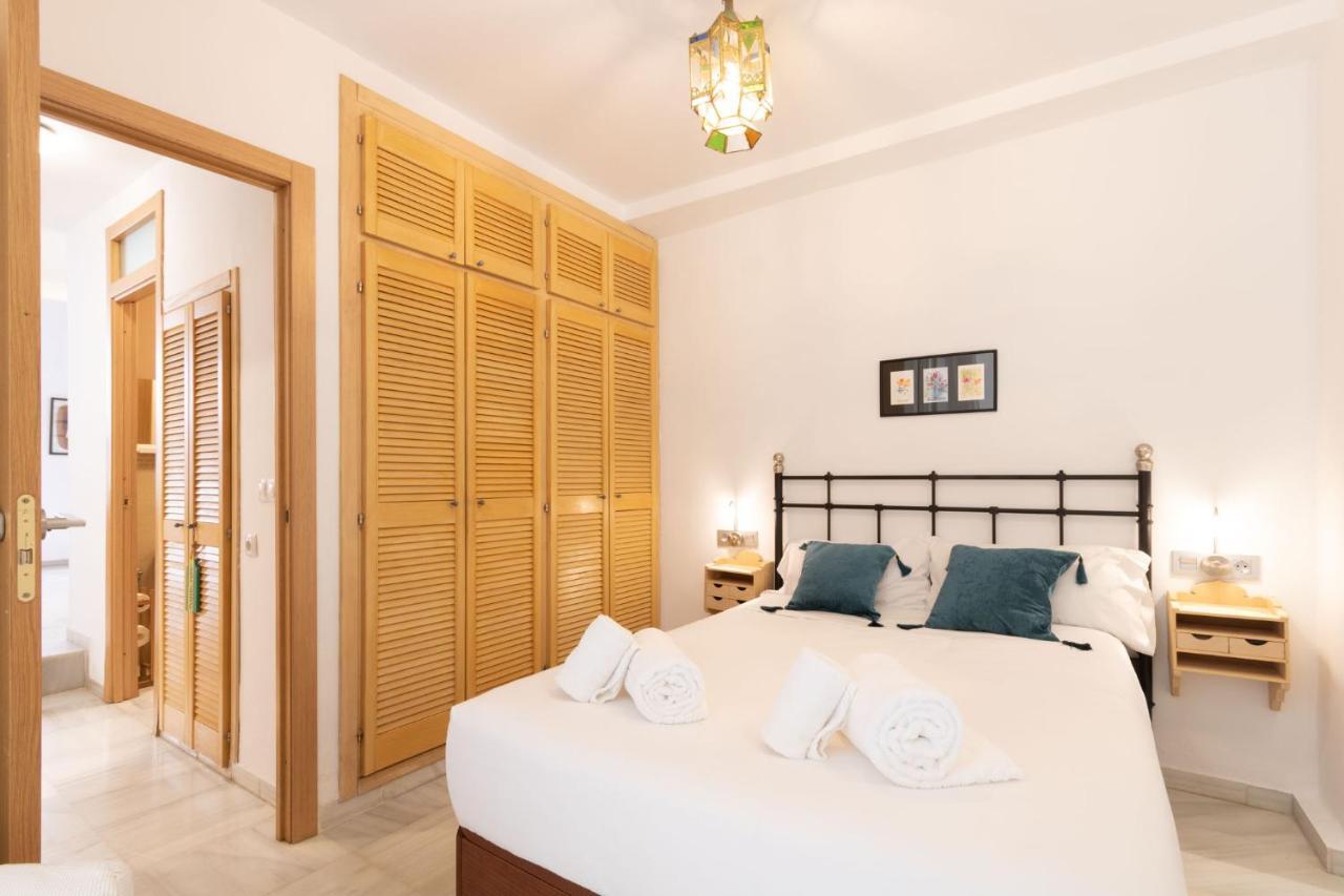 Ferienwohnung Goles Courtyard With Parking By Valcambre Sevilla Exterior foto